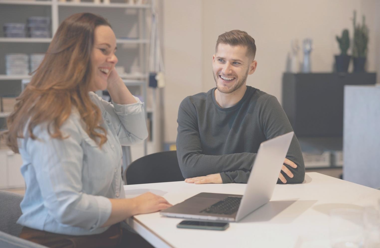 Teamarbeit und gemeinsame Entwicklung bei pelmoravioq